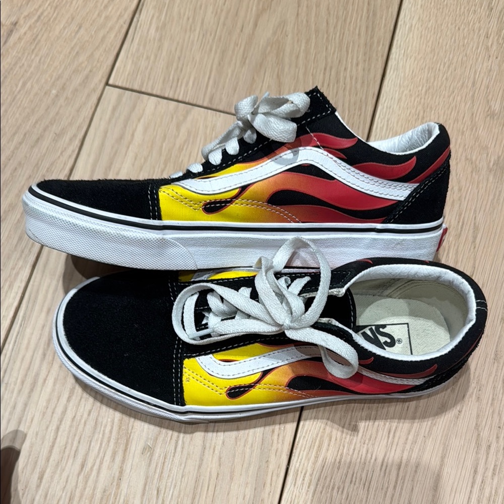 Vans Old School Flame Sneakers - Black, Red, Yellow - women’s size 8